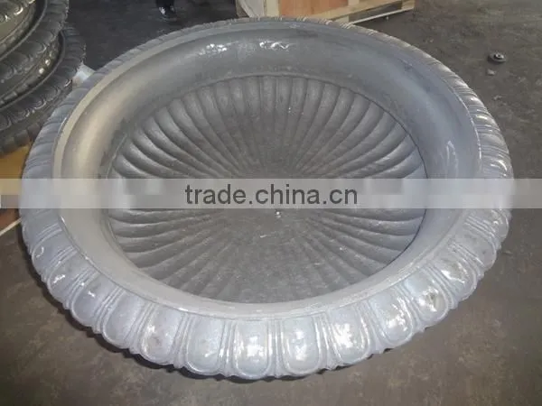 public cast iron flower pot / planter pots