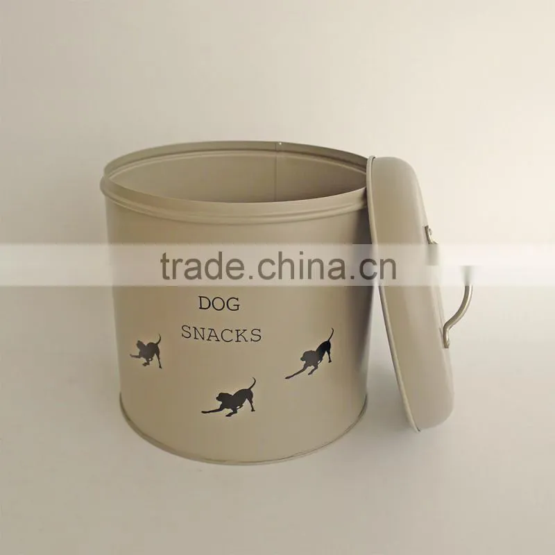 Metal Cat Dog Pet Dry Food Storage Container Tin with Scoop, Cream