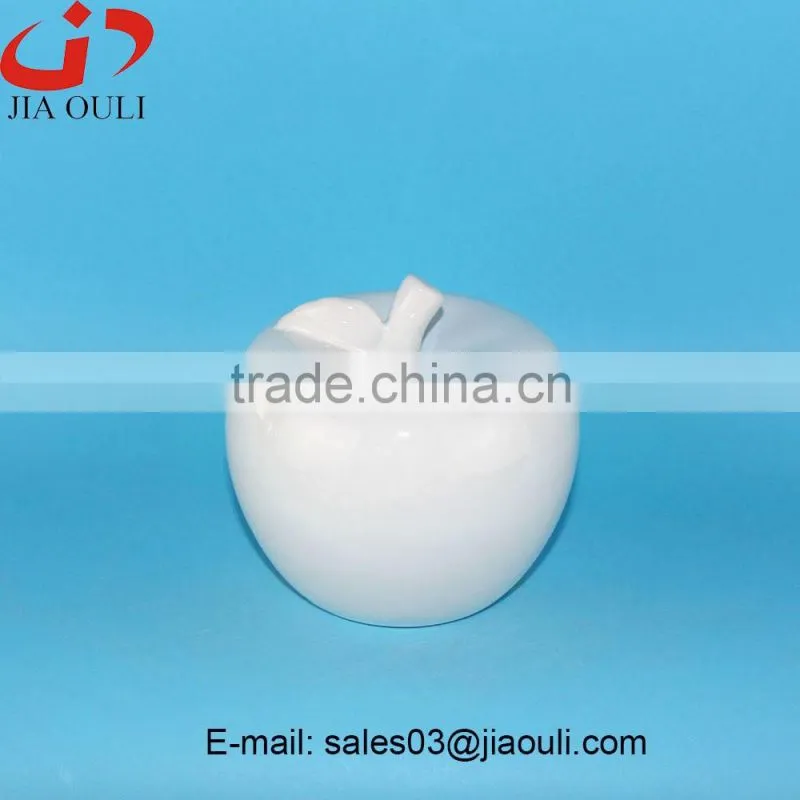 BSCI Audit Factory Hot sales home decor glazed white ceramic apple