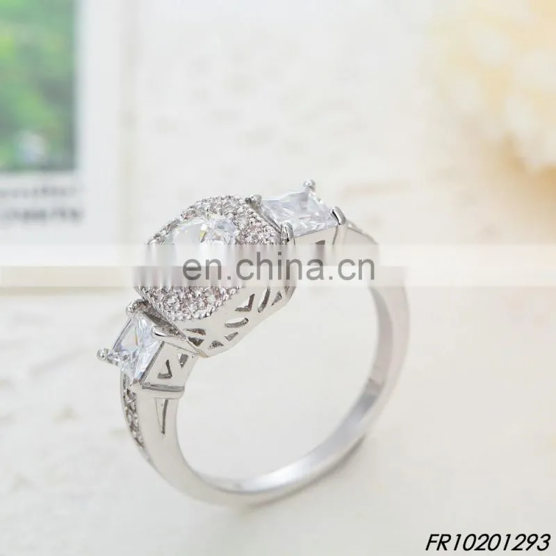 Personalized Gold Opening Ring Singel Pearl and Inlay With Crystal Opening Ring