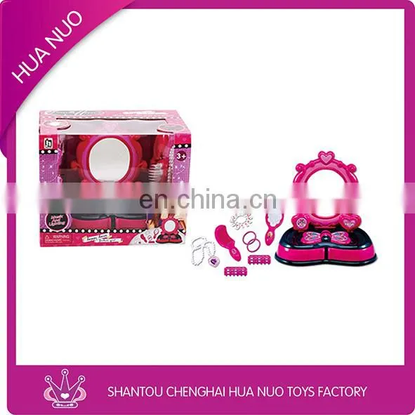 Kids plastic toy decoration set