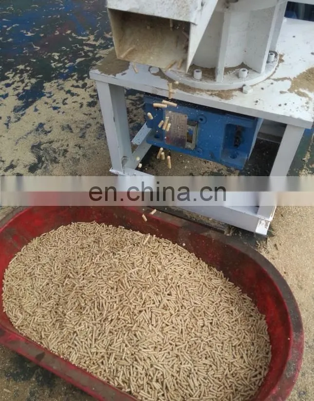 Professional wood log chips straw stalks rice husk biomass fuel pellet making machine with great price