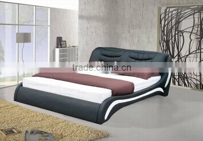 Modern high qualty king size wood bed in leather bed