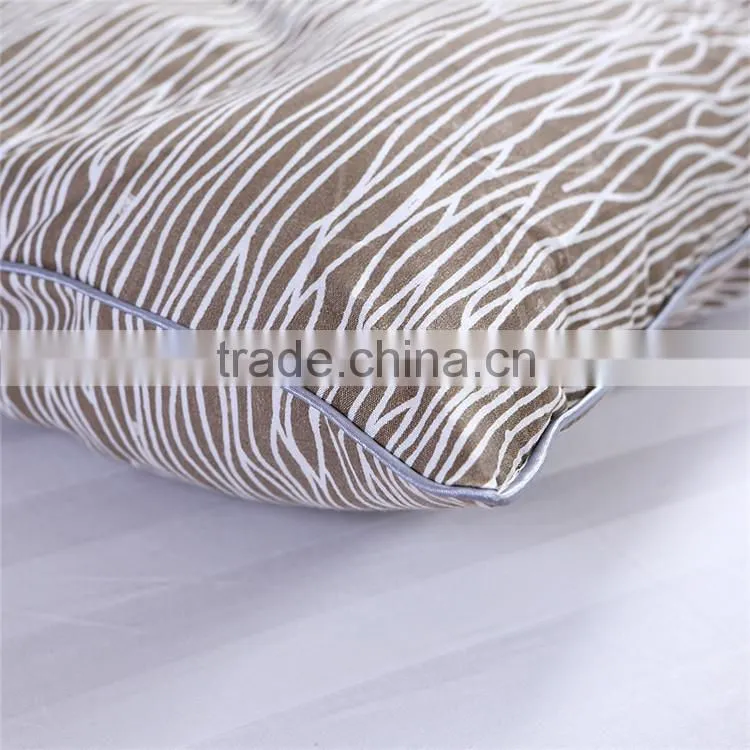 wholesale cheap cooling hot sale soft goose down comforter polyester luxury quilt