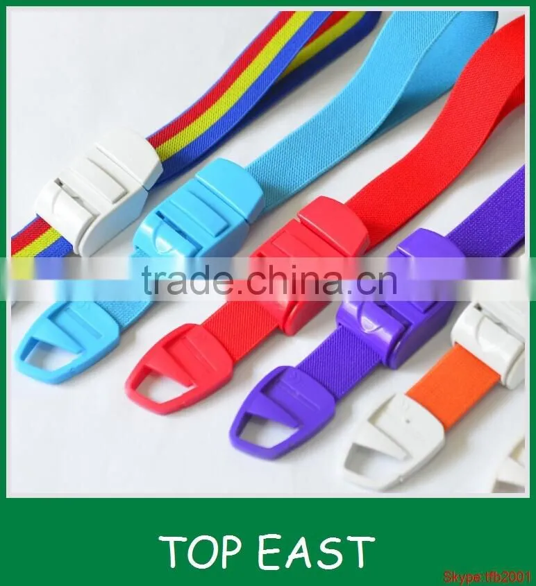 A buckle tourniquet-Military Medical Tourniquet