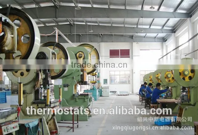 Adjustable bimetallic steam iron Thermostat
