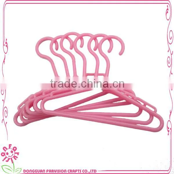 Wholesale doll clothes hangers plastic hanger for doll
