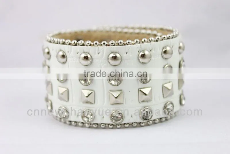 Fashion leather cord wrapped beraded bracelet cheap prices