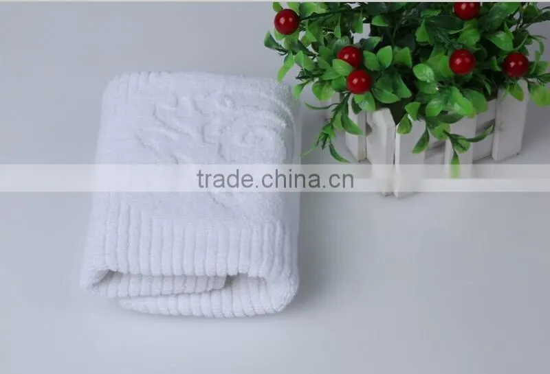 Spiral hotel set towel
