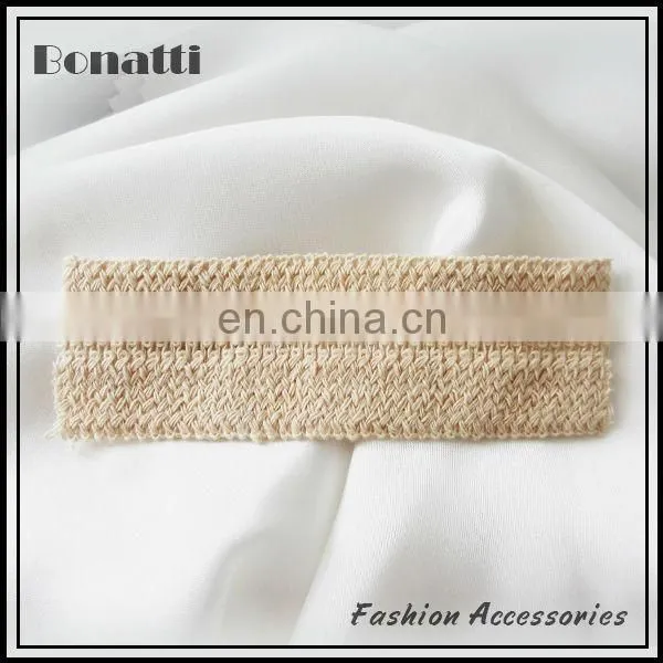 Custom lace trimming for garment accessories
