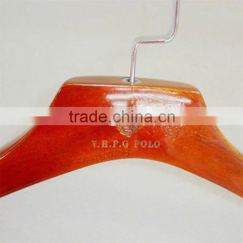 LP-40 red wooden hanger metal hanger