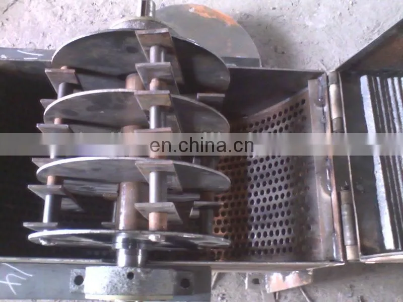 hot sale! /wheat/straw/beans/maize/branch/sugarcane tree skin/hay/grass crusher