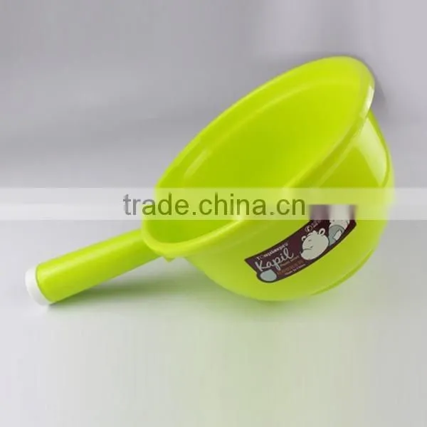 2016 hot sale kitchen PP Watering Ladle