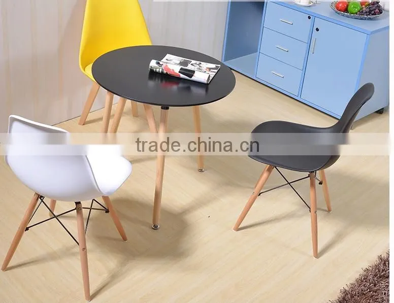 Modern round design wooden cafe table