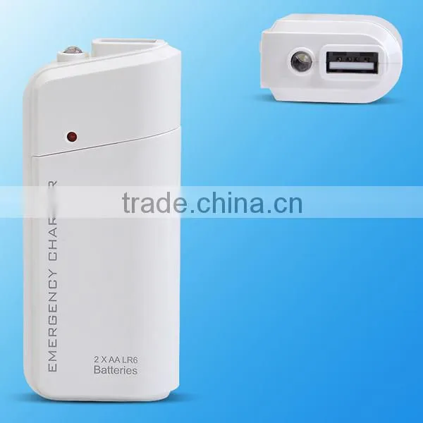 Wholesale OEM Emergency Mobile Phone Charger Using 2AA Battery With LED Lighting
