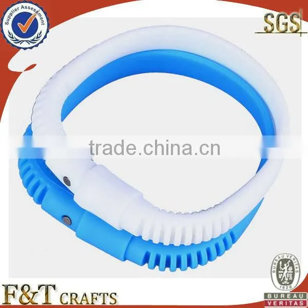 wholesale new gift items debossed wristband customize silicone bracelet with cheapest price
