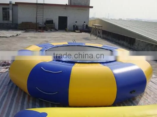 round Commercial grade on water games inflatable trampoline