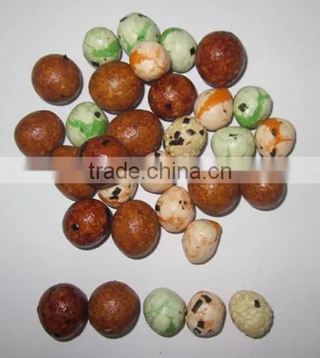 Rice cracker and peanut crackers