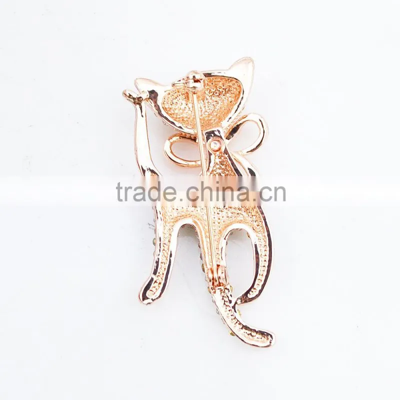 2015 Hot Sale Korean Diamond Cat Brooch Gold Brooch with Bowknot