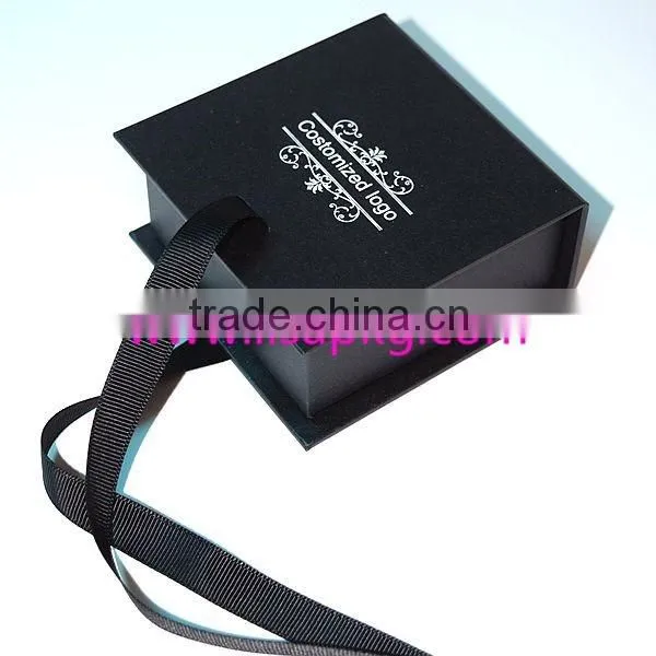 Free sample black custom chipboard gift paper box