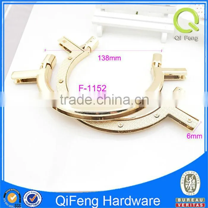 alibaba China supplier wholesale high quality gold metal bracelet bag hanger