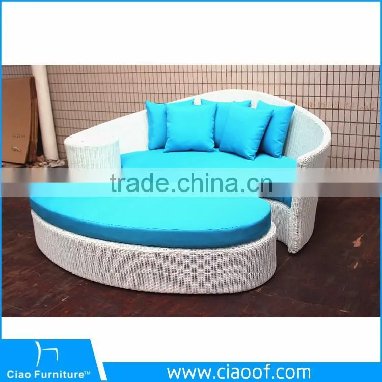 Modern Hotel Water Resistant Synthetic Rattan Daybed / Outdoor Daybed