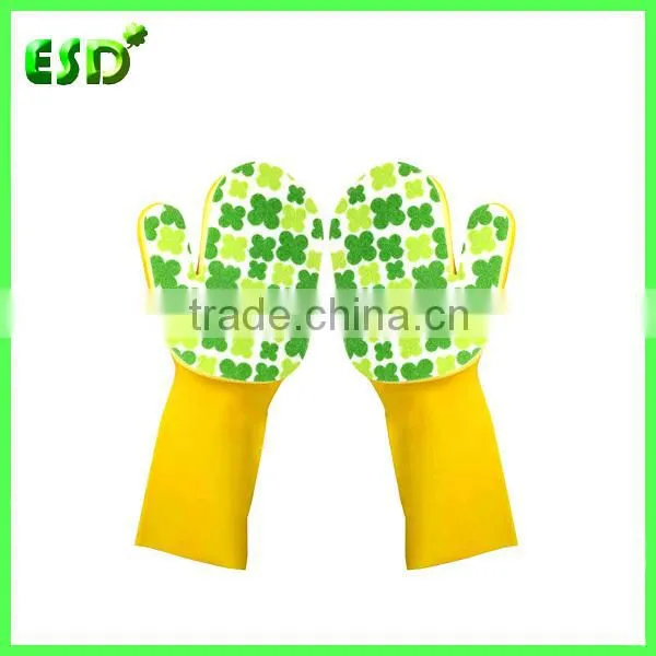 cleaning glove with scouring pad