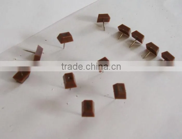 Eco-Friendly,Safe & Easy handle Feature and lovely plastic thumbtack