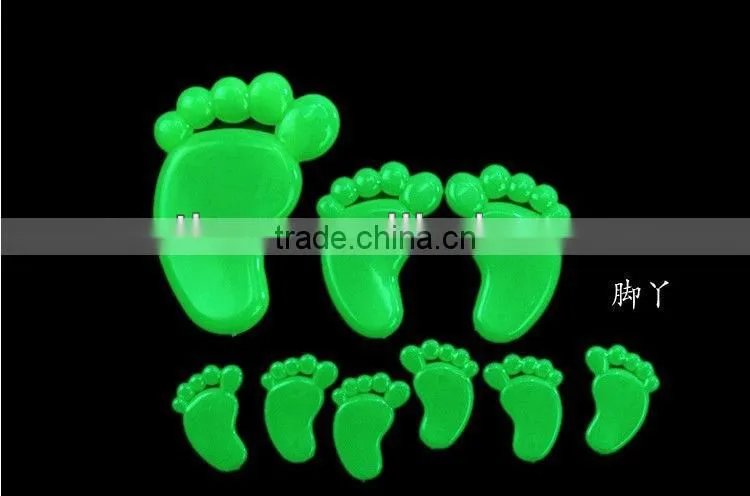 foot glow in dark sticker