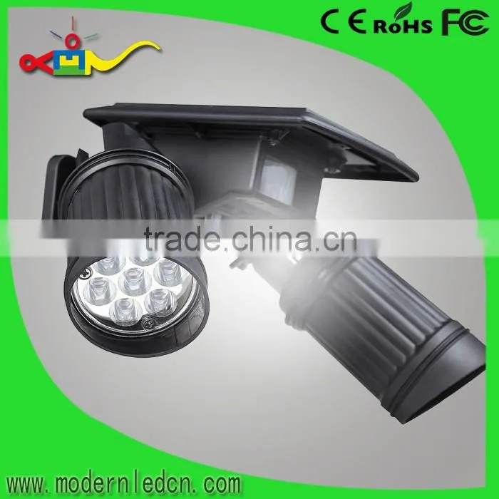 good price double heads sensor up and down solar wall light