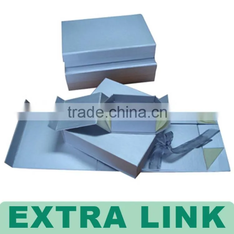 Custom Design Decorative Cardboard foldable cardboard box with rope handle