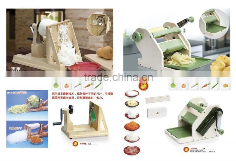 Green plastic cutting tool for cutting food and fruit