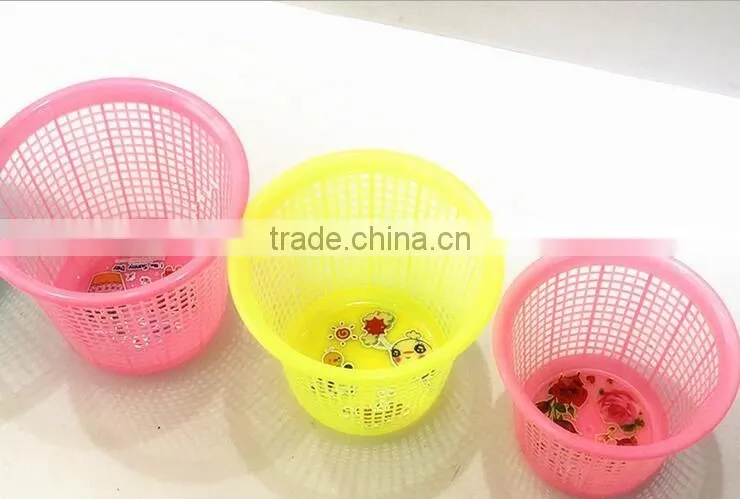 Durable plastic mesh 14L waste bins perforated plastic trash can