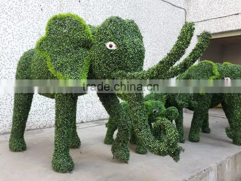 Imitation green sculptures