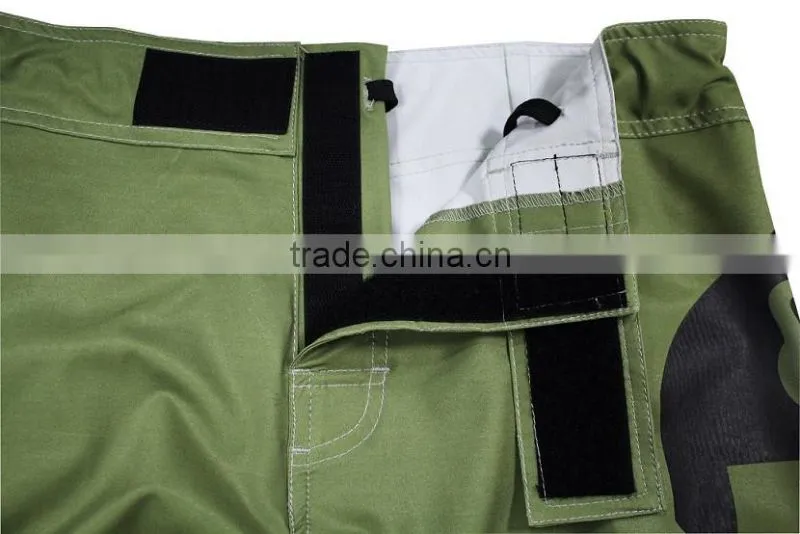 NEW STYLE HOT SELLING MENS GREEN MMA SHORTS WITH HIGH QUALITY