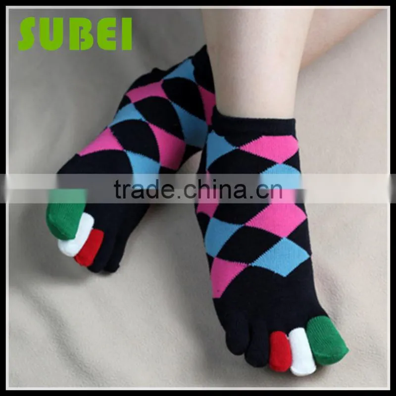 2015 High quality thin summer fashion female five fingers socks,Pure cotton breathable and Anti-Bacterial toe scoks