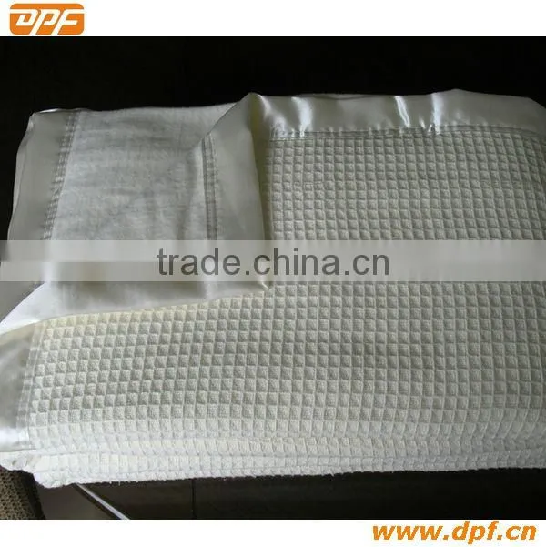 cheep hotel blanket