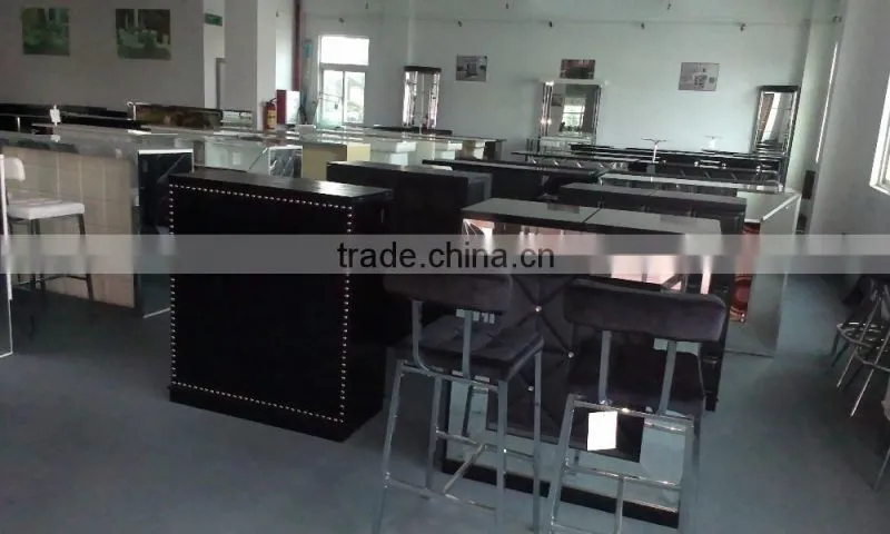 Bar Counter with Chairs