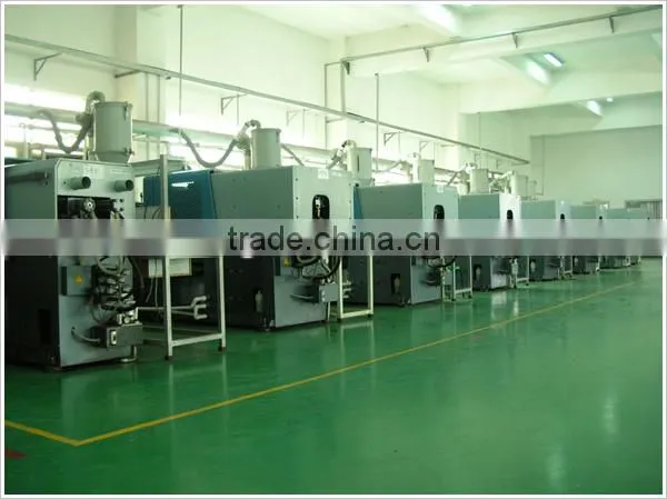 Automatic PET/HDPE injection moulding machinery