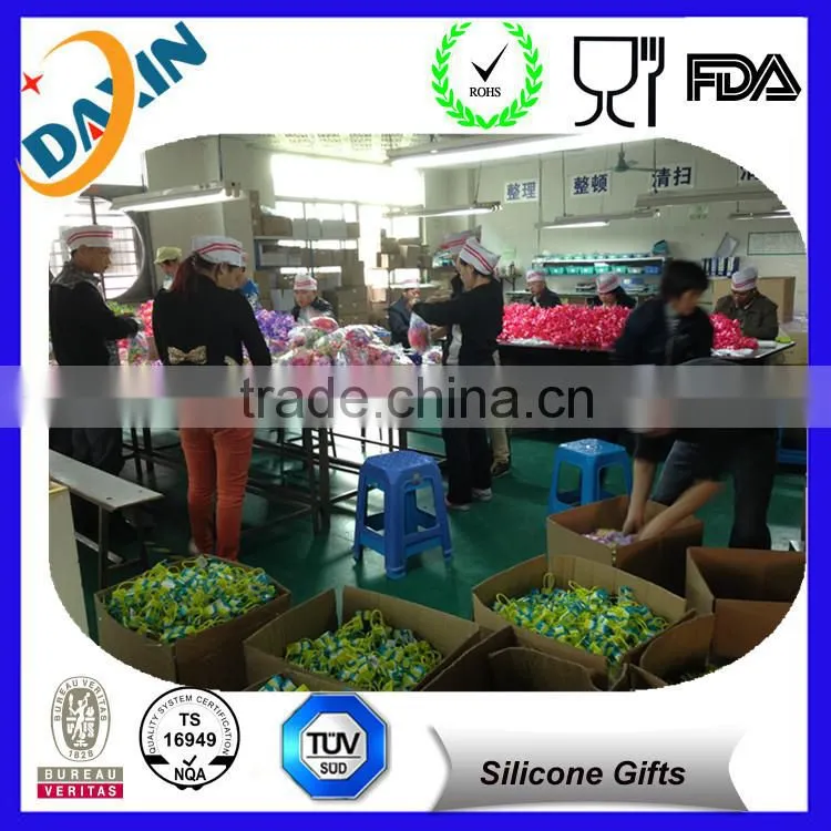promotional gifts silicone hand sanitizer holders hand gel holders