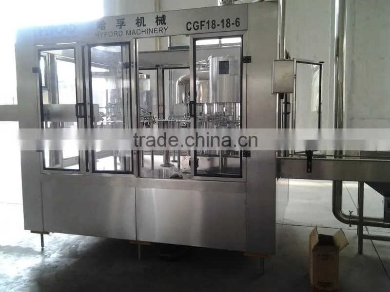 High quality carbonated soft drink filling machine/filling line