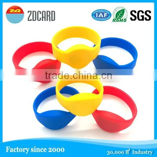 Professional manufacturer good design nfc rfid dual layers silicone wristbands