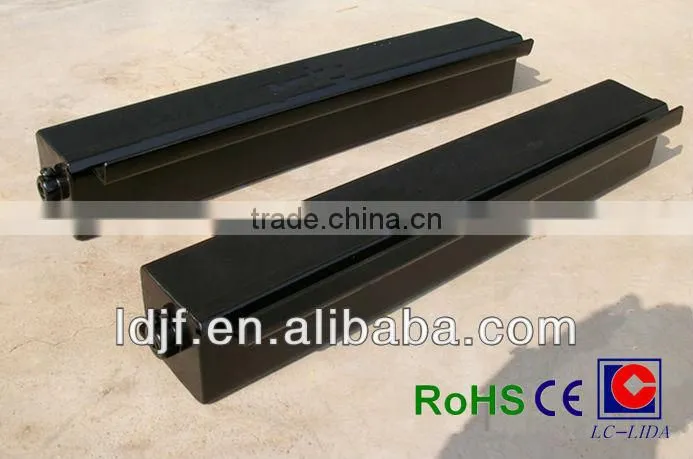 Automatic telescopic pull-out/takup CNC machine bellow cover