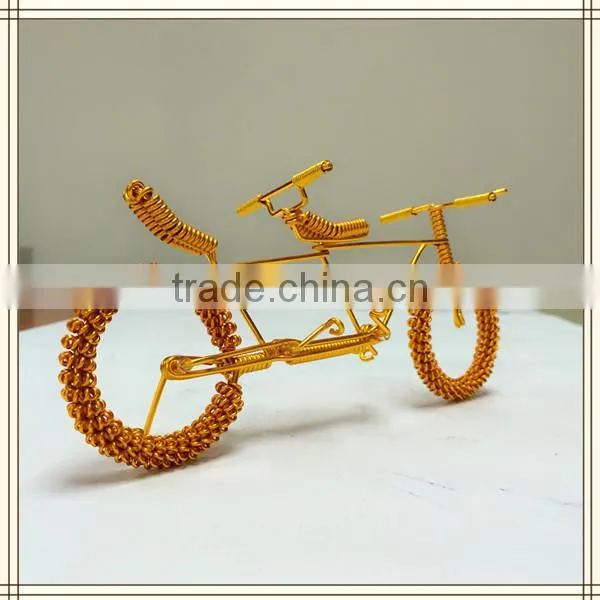 Wholesale good quality handmade beautiful couples sexy girl and boy metal pendant key chains