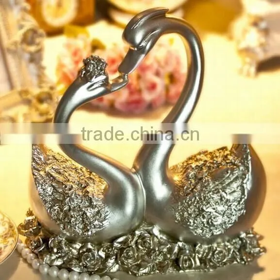 Golden resin couple swan decorative figurines