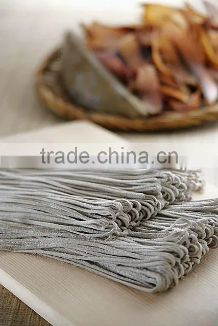 Soba Noodle Platters Bamboo and Plastic Soba Noodle Platters