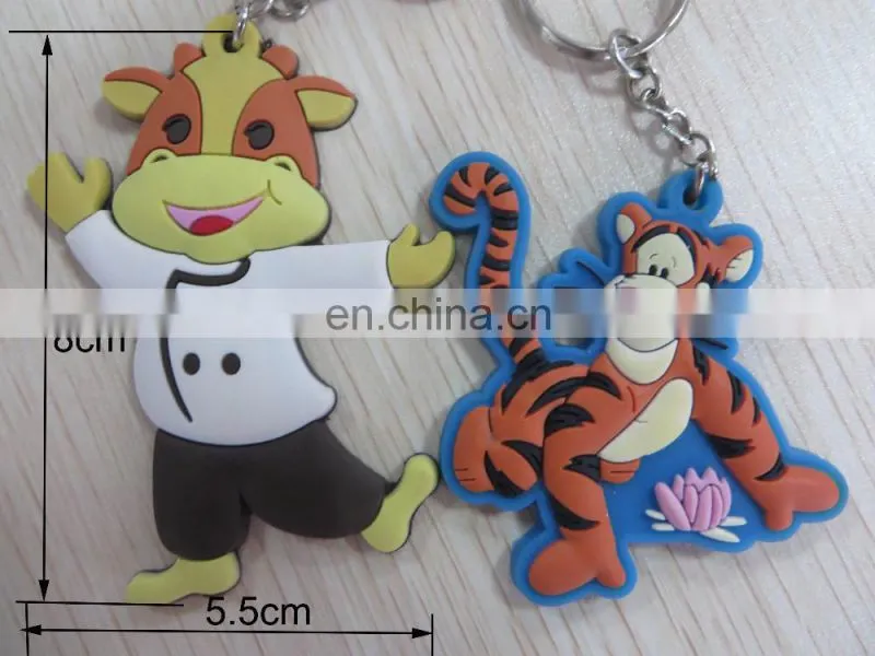 2016 new custom design silicone keychain with one side embossed logo