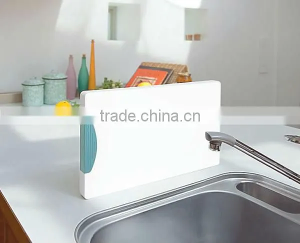 Food safe UHMW-PE plastic cutting board