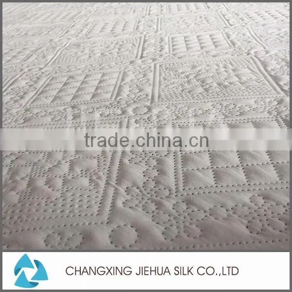 Bedding ultrasonic quilt with quilted thermal fabric
