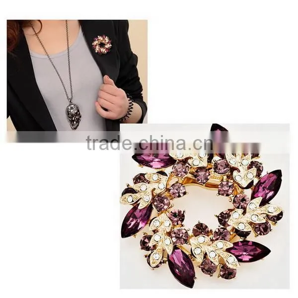2015 fashion high quanlity crystal chinese redbud flower for elegant lady brooch